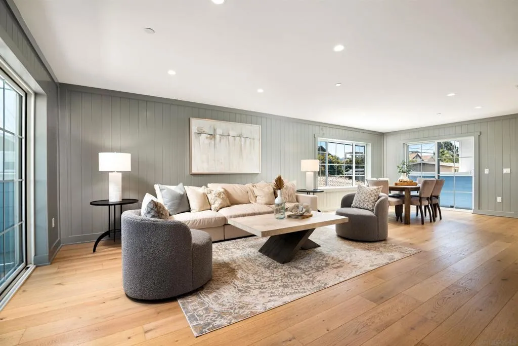 Coronado, California 92118, United States, 3 Bedrooms Bedrooms, ,4 BathroomsBathrooms,Residential,Active,159295