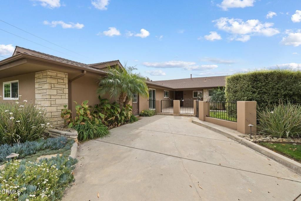 Photo of 940 Via Arroyo, Ventura, CA 93003 (MLS # V1-34589)