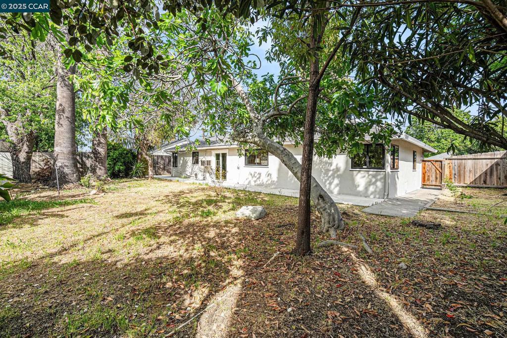 FAIR OAKS - Residential