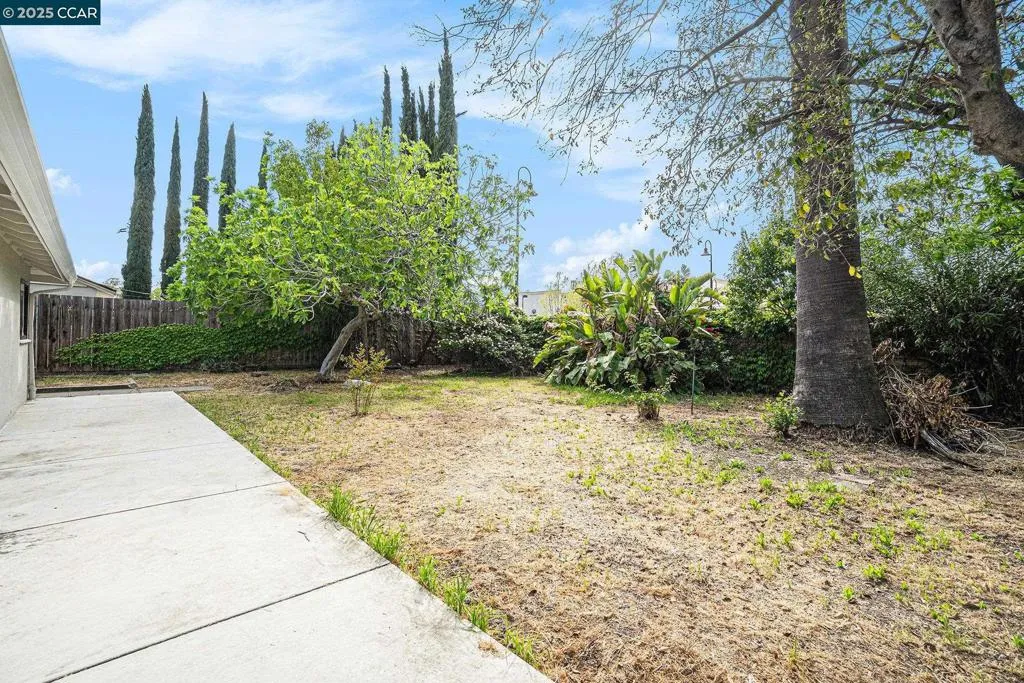 Pleasant Hill, California 94523, United States, 3 Bedrooms Bedrooms, ,1 BathroomBathrooms,Residential,Active,228788