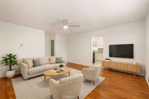 Photo of 4183 Tujunga, Studio City, CA 91604 (MLS # SR26021478)