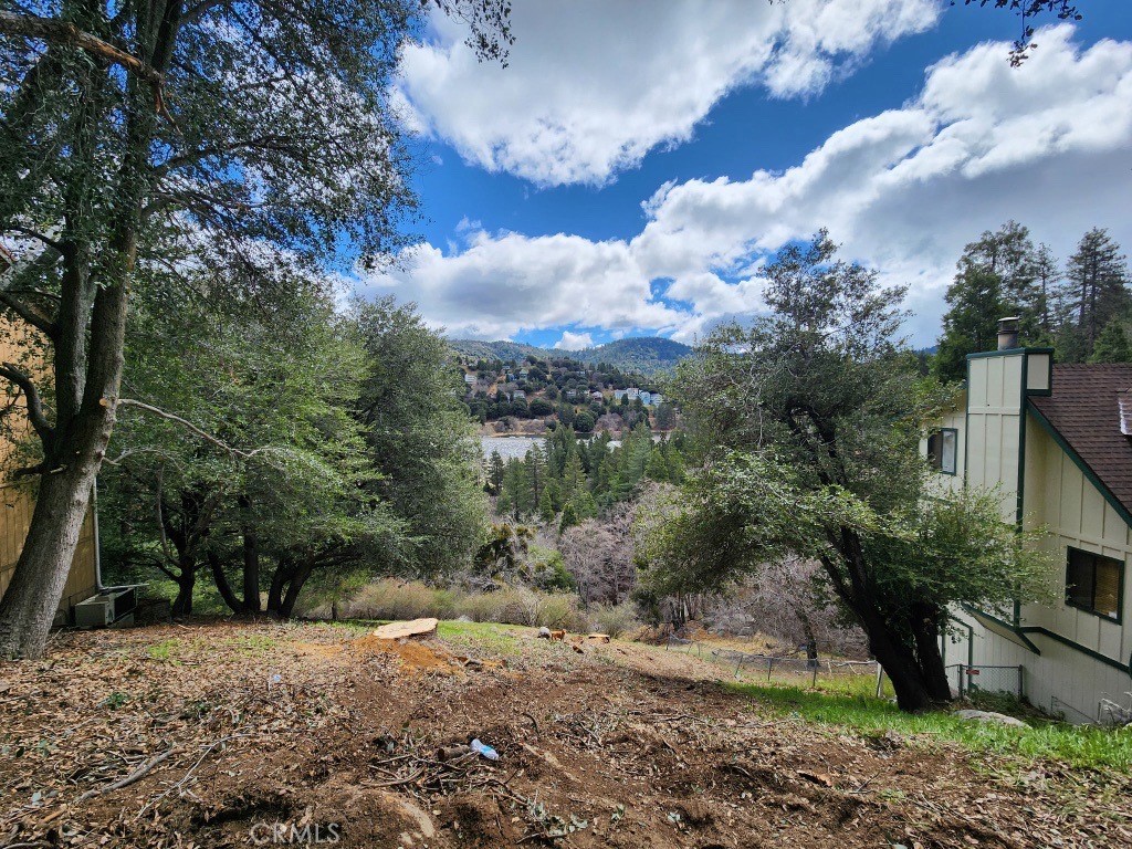 Crestline (CRES) - Land