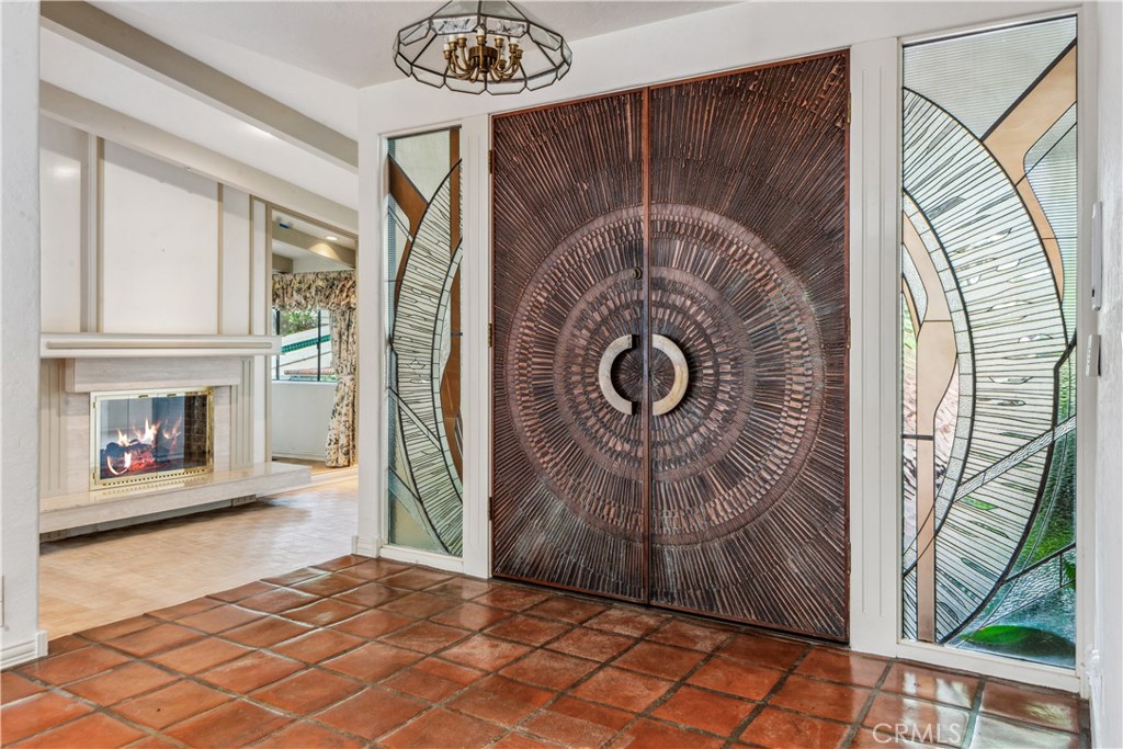 940 Paseo La Cresta