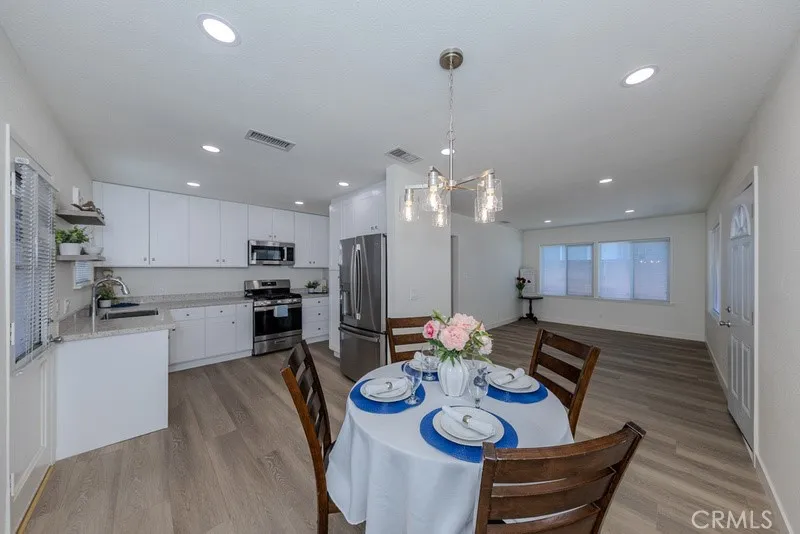 Santa Fe Springs, California 90670, United States, 3 Bedrooms Bedrooms, ,1 BathroomBathrooms,Residential,Active,167537