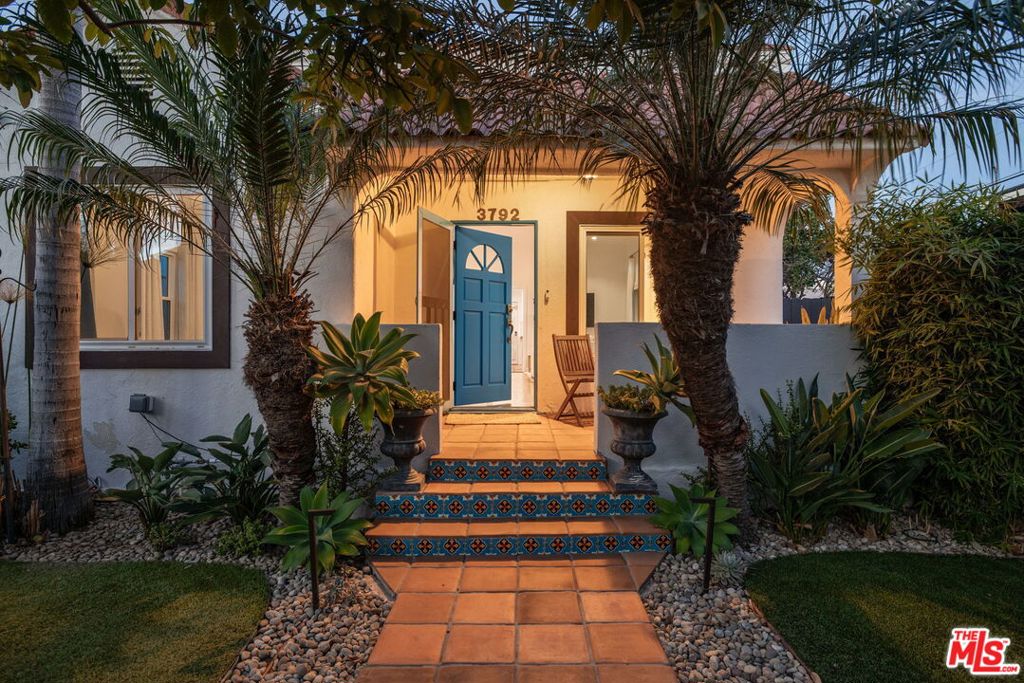 3792 Colonial Avenue, Los Angeles CA 90066