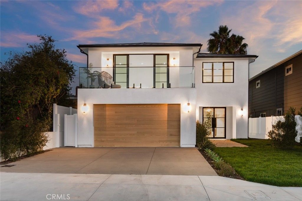 Photo of 121 Avenida Princesa, San Clemente, CA 92672 (MLS # OC25227497)