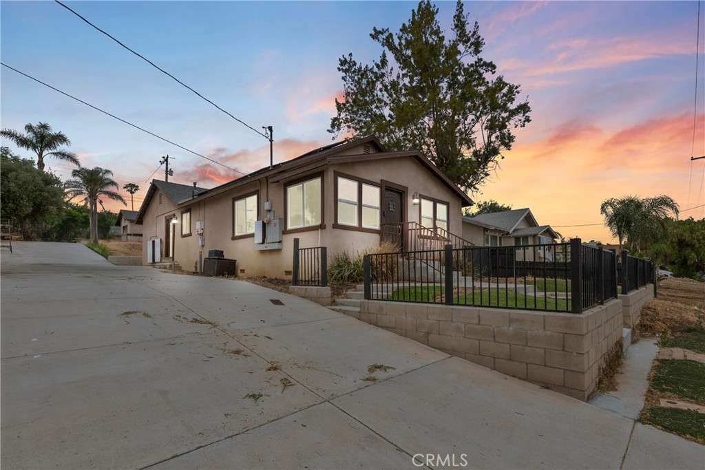 **Charming Norco Home with Modern Upgrades and Historic Roots**
Welcome to this beautifully rebuilt home in the heart of Norco—famously known as "Horsetown USA"—offering over 400 acres of parkland and scenic horse trails. Originally constructed in 1923 and completely rebuilt in 2019, this home blends vintage charm with modern comforts.
Step inside to an open-concept layout featuring a spacious living room, dining area, and a fully remodeled kitchen—perfect for entertaining or everyday living. The residence offers a private primary suite with its own bathroom, along with three additional bedrooms and a stylish hall bath.
Notable upgrades include newer flooring throughout, dual-pane windows, recessed lighting, and a detached garage. Conveniently located near the SilverLakes Equestrian and Sports Park, with quick access to the 15 Freeway and all the amenities of downtown Norco.
Don't miss the opportunity to own this unique home in a one-of-a-kind community!