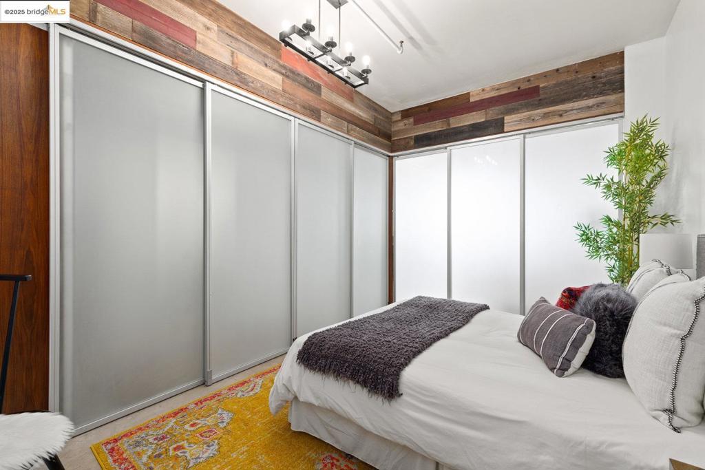 WEST OAK - Residential