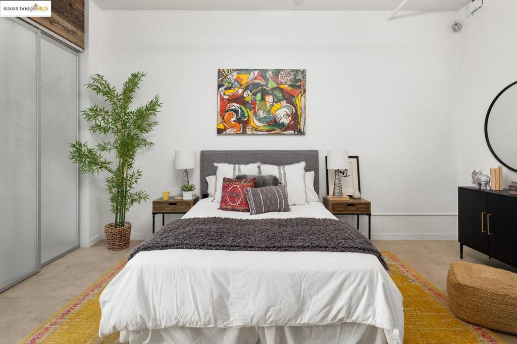 WEST OAK - Residential