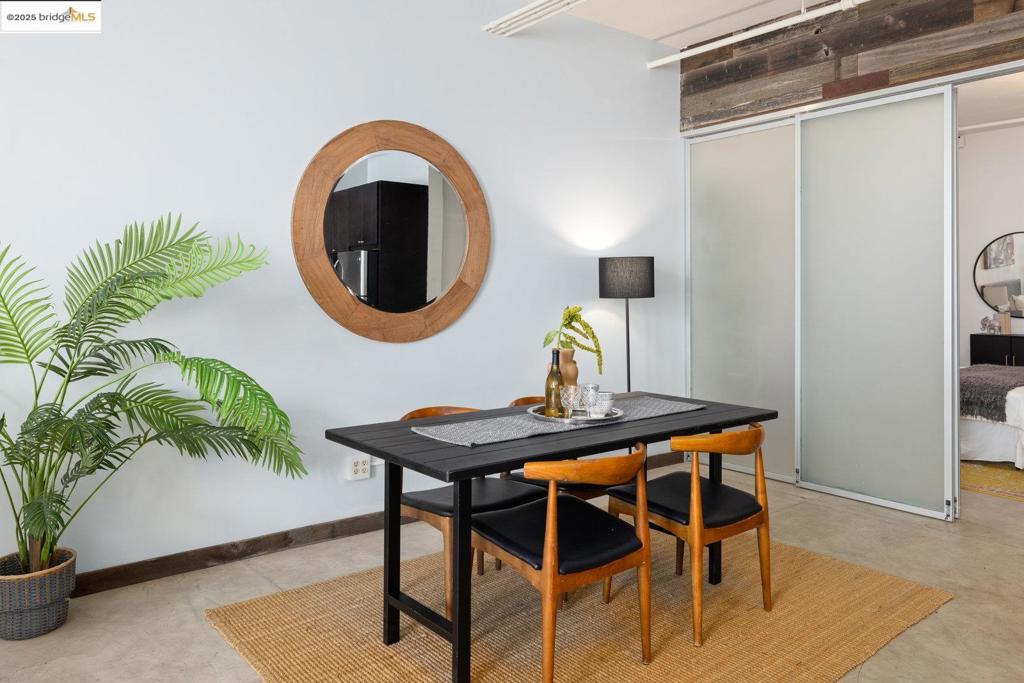 WEST OAK - Residential