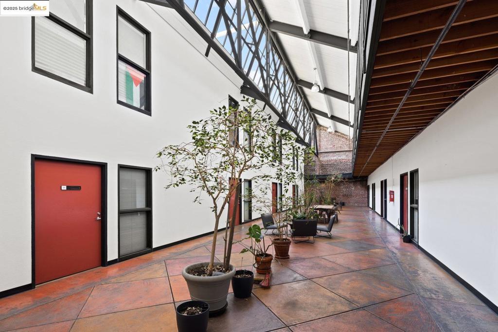 WEST OAK - Residential