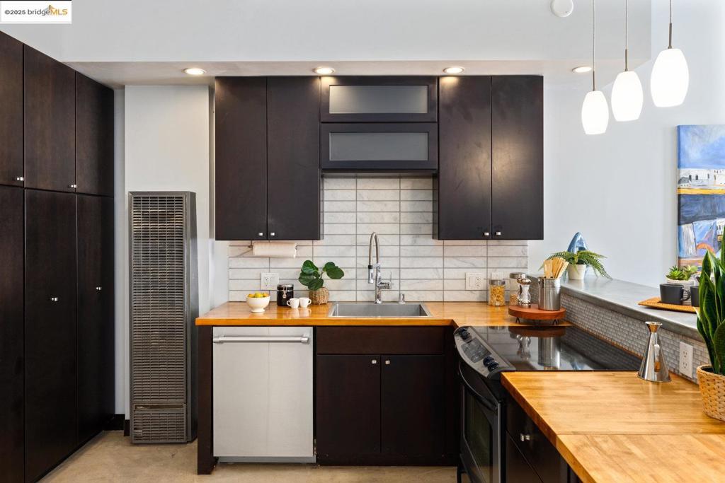 WEST OAK - Residential