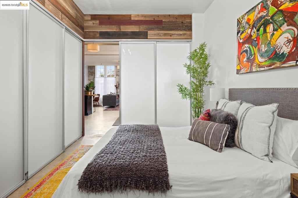 WEST OAK - Residential