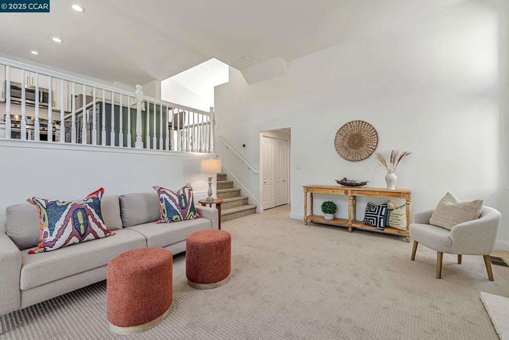 CANYON CREEK - Residential