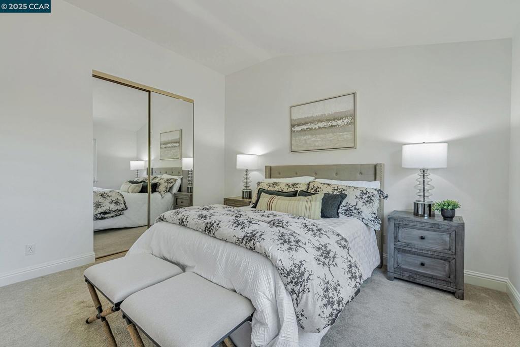 CANYON CREEK - Residential