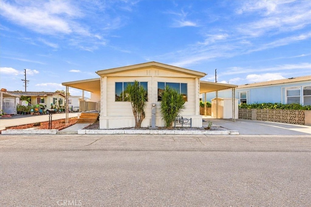 14352 Beach Boulevard 68