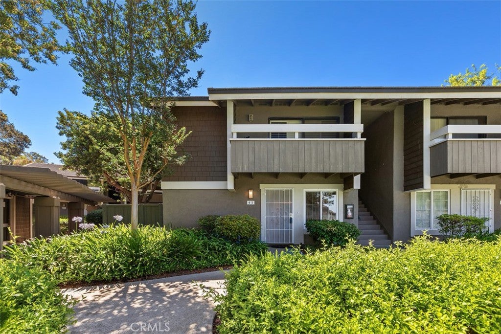 45 Streamwood, Irvine CA 92620