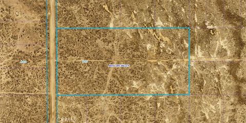 Photo of 0 20th Street, Lancaster, CA 93535 (MLS # SR26129073)