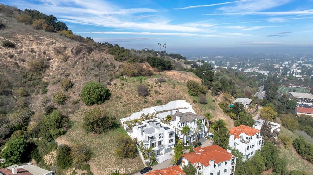 Photo of 3635 Potosi Avenue, Studio City, CA 91604 (MLS # SR25255194)