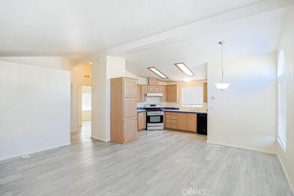 15141 Beach Boulevard 25