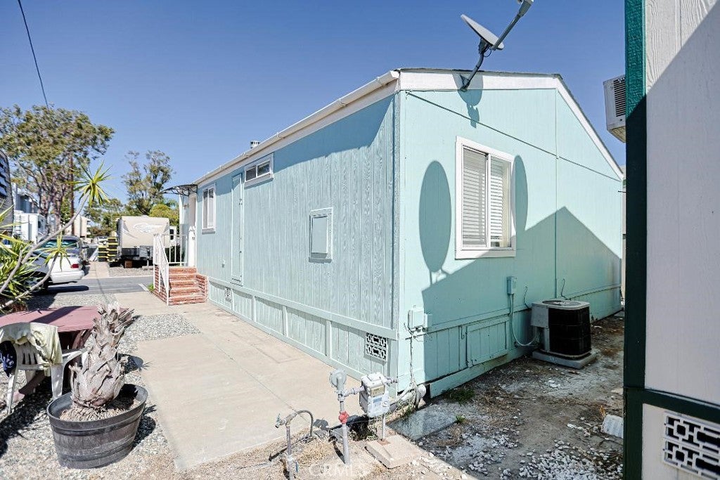 15141 Beach Boulevard 25