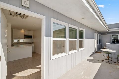 Photo of 705 E Balboa Blvd #B, Newport Beach, CA 92661 (MLS # NP26088246)