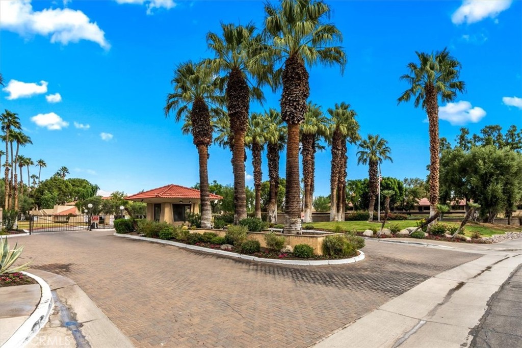 Live the Palm Springs Lifestyle!
Step into your very own desert getaway in the highly sought-after Palm Springs Villas II! This delightful 1-bedroom, 1-bathroom condo is the perfect mix of comfort, style, and convenience. Start your mornings with coffee on your private balcony and wind down with a sunset cocktail in the fresh desert air.
Inside, you’ll find a bright and inviting living space that’s ideal for relaxing or entertaining. Love to stay active? You’re just steps away from three sparkling pools, tennis courts, and pickleball courts – all right in the community.
Located just minutes from vibrant downtown Palm Springs, shopping, dining, and world-class golf, this condo offers endless options for fun, adventure, and relaxation.
Whether you’re looking for a full-time residence, a weekend escape, or a smart investment, this gem checks all the boxes. Don’t miss your chance to own a piece of paradise!