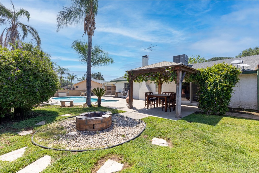 9025 Chris Court
