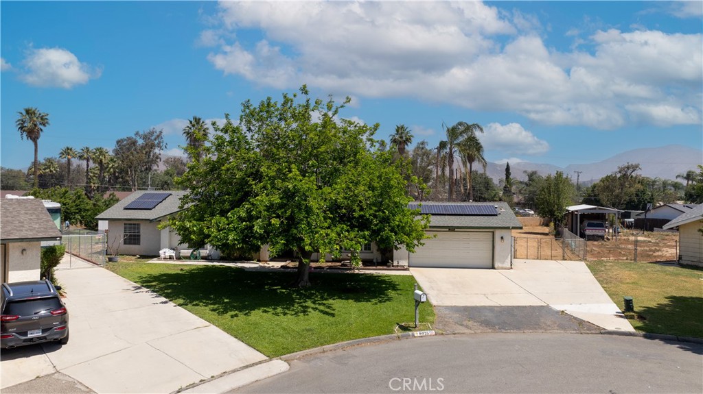 9025 Chris Court