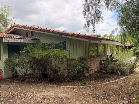 Photo of 9931 Highcliff DR, Santa Ana, CA 92705 (MLS # OC26112756)