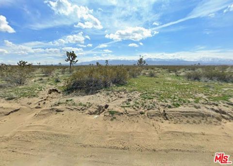 Photo of 0 AVE U, Lancaster, CA 93535 (MLS # 26641235)