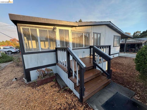 Photo of 122 Crespi CIR CIR, Watsonville, CA 95076 (MLS # 41152427)