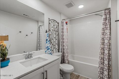 Tiny photo for 2870 Wagon Wheel Road #203, Oxnard, CA 93036 (MLS # 226000079)