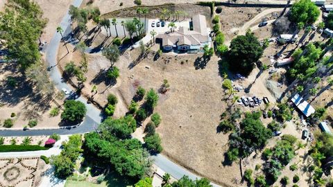 2749 Los Alisos Dr Fallbrook CA 92028