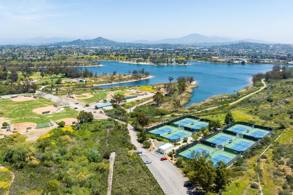 La Mesa - Residential