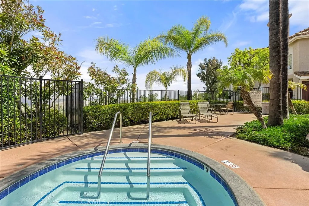 Anaheim Hills, California 92808, United States, 2 Bedrooms Bedrooms, ,2 BathroomsBathrooms,Residential,Active,124603