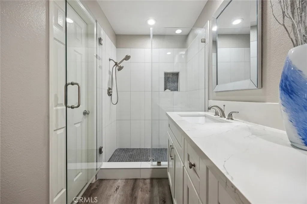 Anaheim Hills, California 92808, United States, 2 Bedrooms Bedrooms, ,2 BathroomsBathrooms,Residential,Active,124603