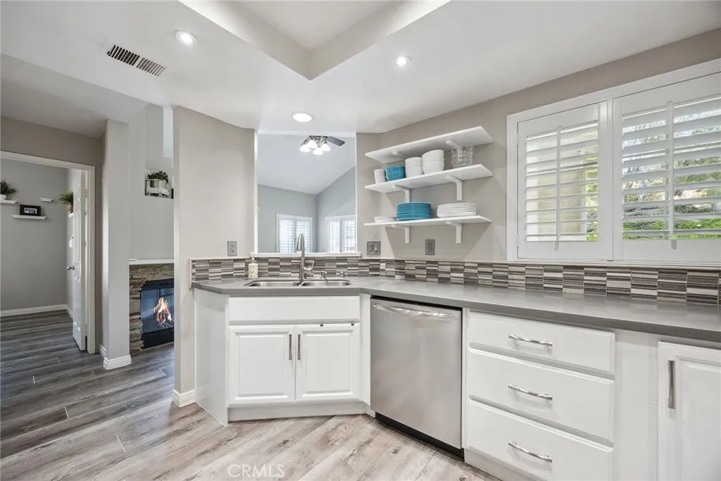 Anaheim Hills, California 92808, United States, 2 Bedrooms Bedrooms, ,2 BathroomsBathrooms,Residential,Active,124603