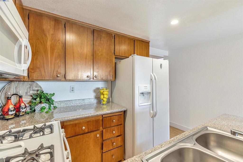 SPRINGTOWN - Residential