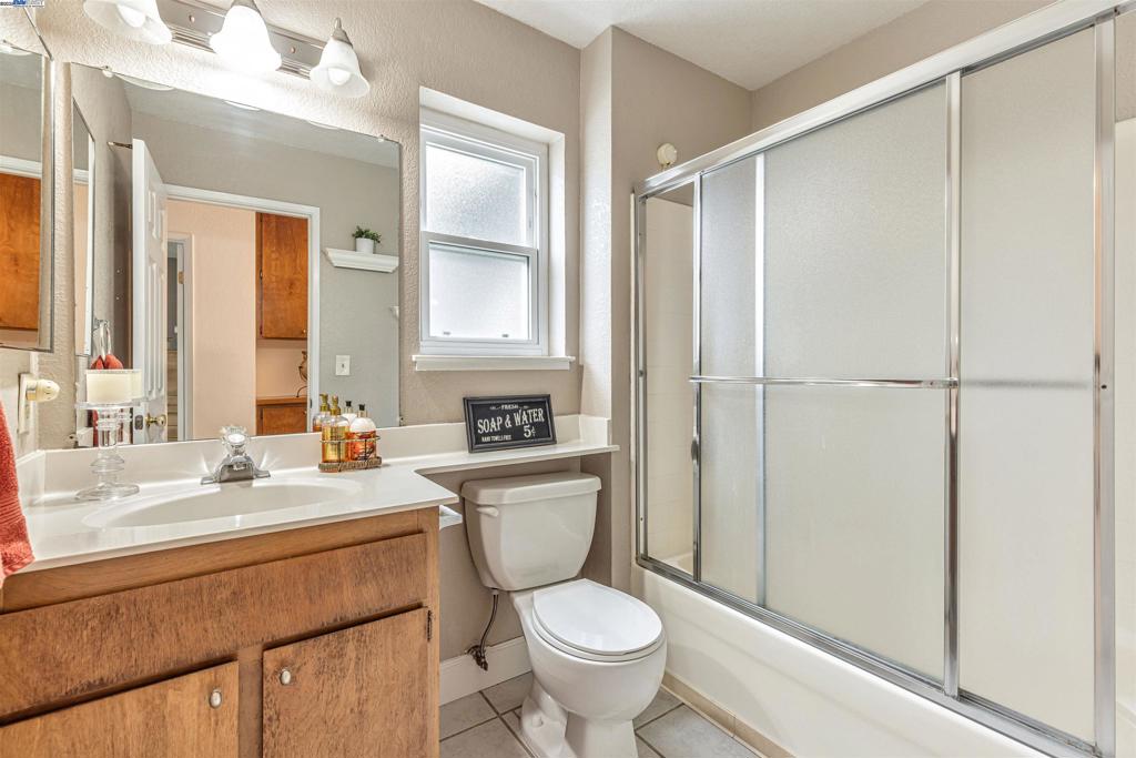 SPRINGTOWN - Residential
