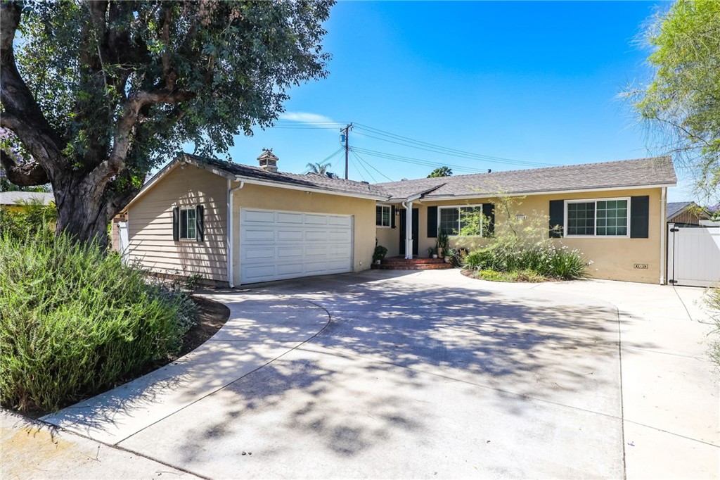 2914 Fallbrook Drive