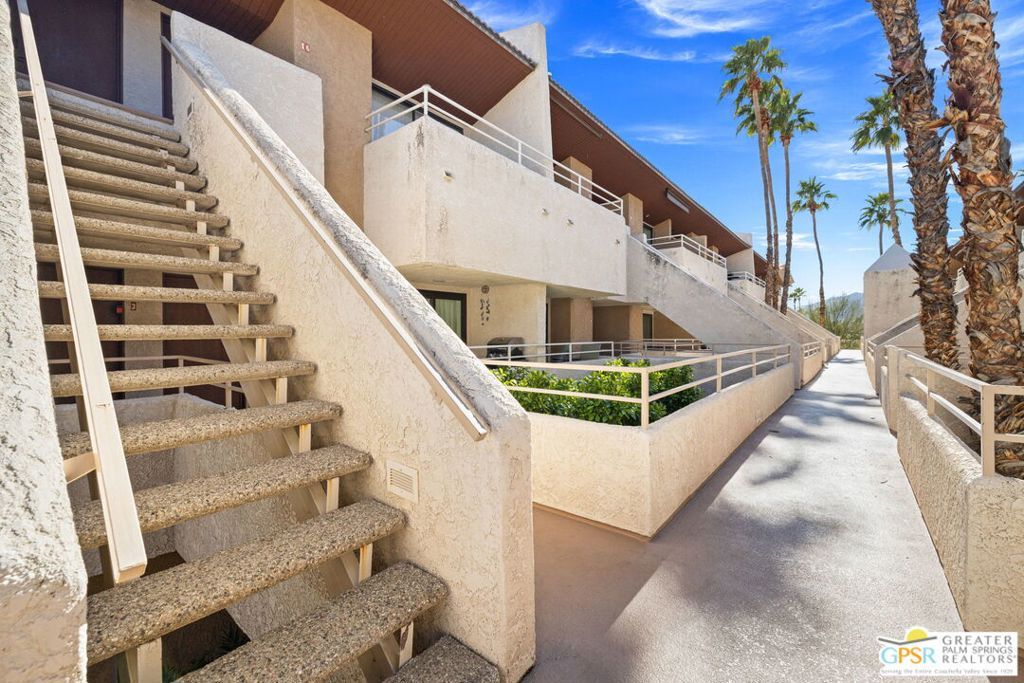 Photo of 470 S Calle Encilia #B15, Palm Springs, CA 92262 (MLS # 26635777PS)