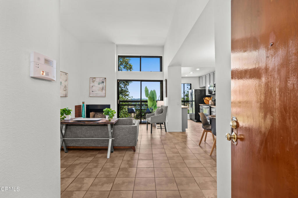 898 Temple Terrace 315