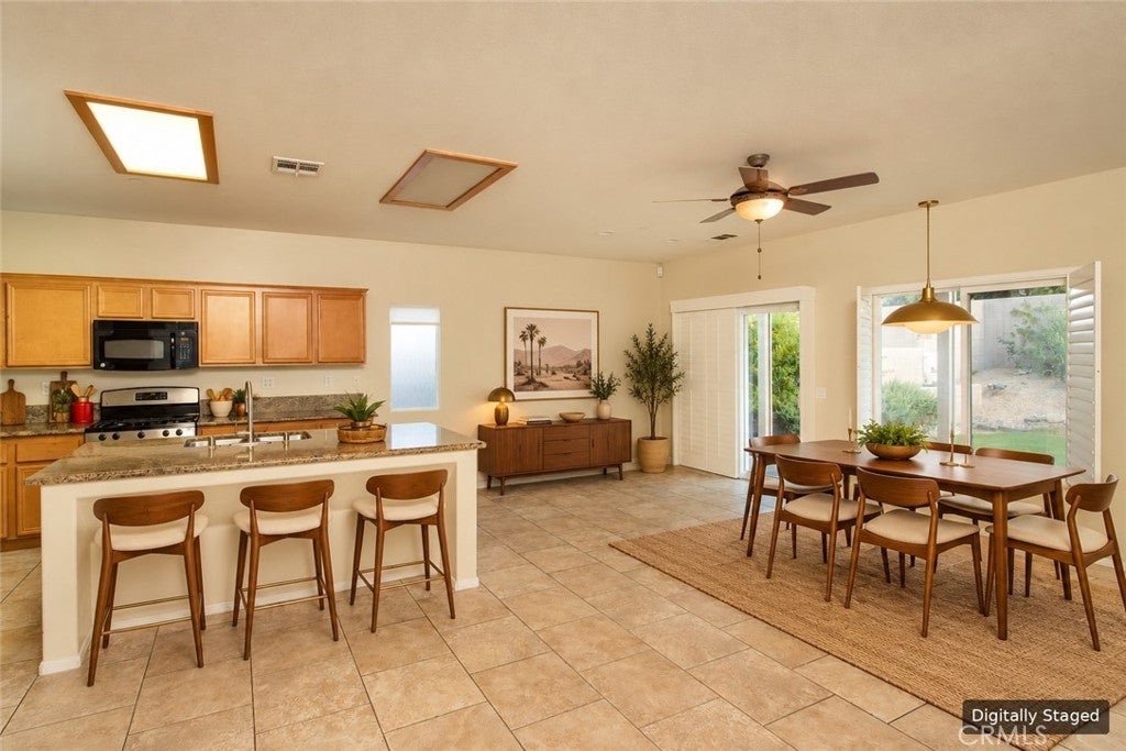 1115 Alta Cresta