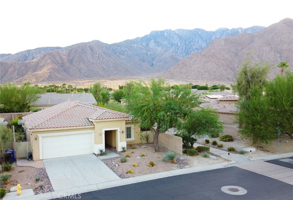 1115 Alta Cresta