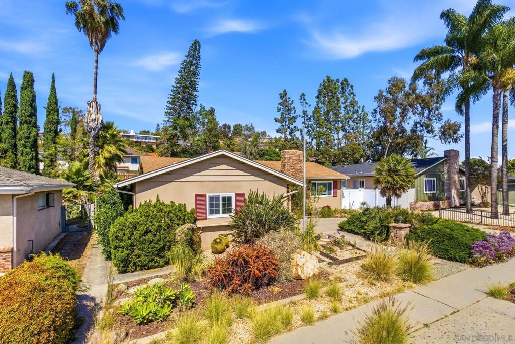 6454 Del Cerro Blvd