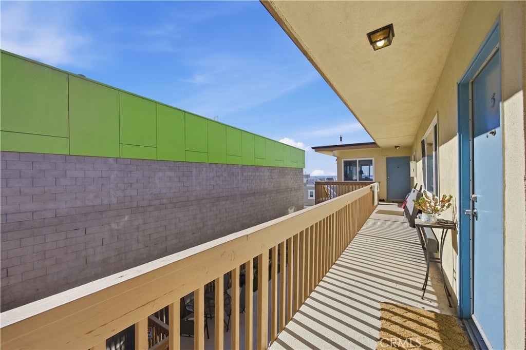 2121 Pacific Coast Highway