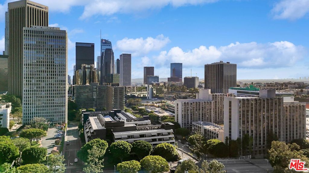 880 W 1st Street 310