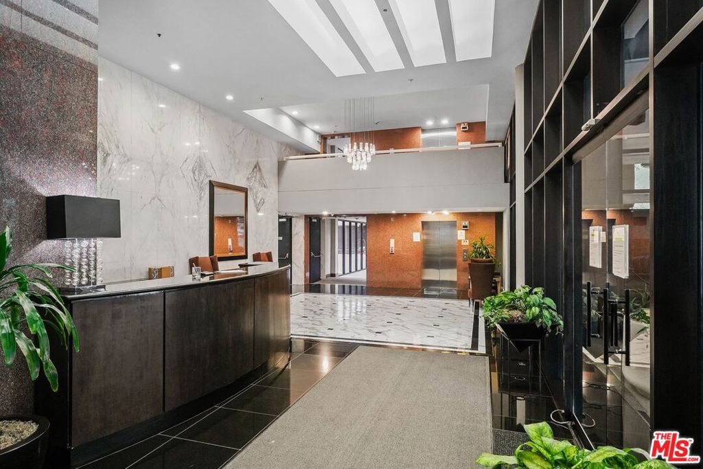 880 W 1st Street 310