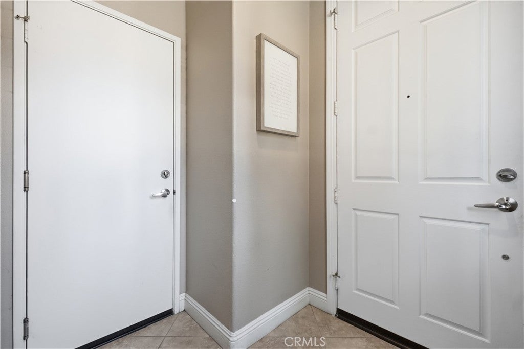 12465 Benton 1